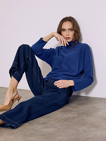 Sweater with soft touch in blue