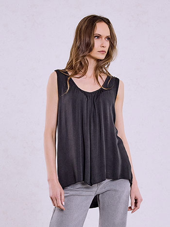 Μπλούζα αμάνικη μονόχρωμη σε μαύρο