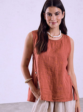 Linen top with side slits in terracota