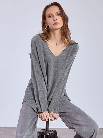Sweater with V neckline in dark grey
