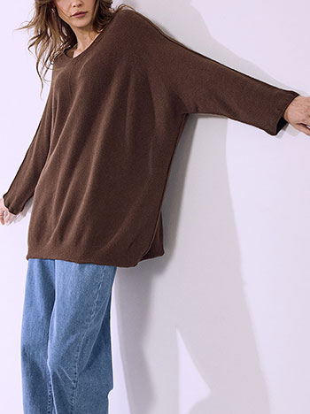 Πουλόβερ με διακοσμητικές ραφές σε καφέ σκούρο