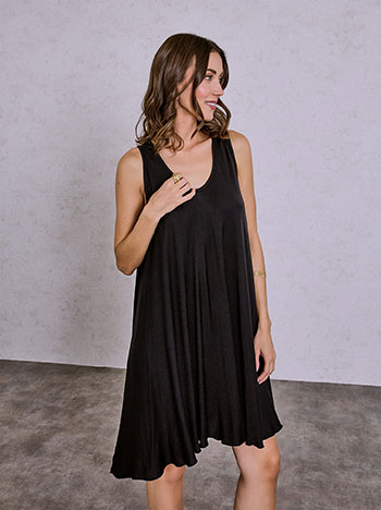 Φόρεμα μονόχρωμο από βισκόζη σε μαύρο