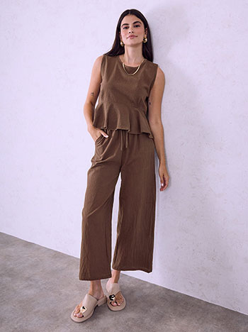Set top and trousers with linen in brown