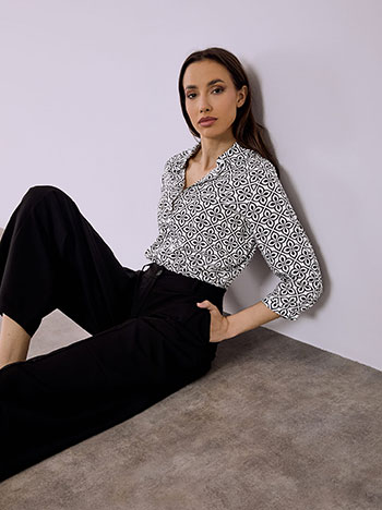 Πουκάμισο εμπριμέ σε λευκό