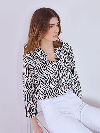 Shirt with zebra print in black