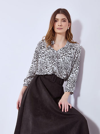 Shirt printed with cotton in white