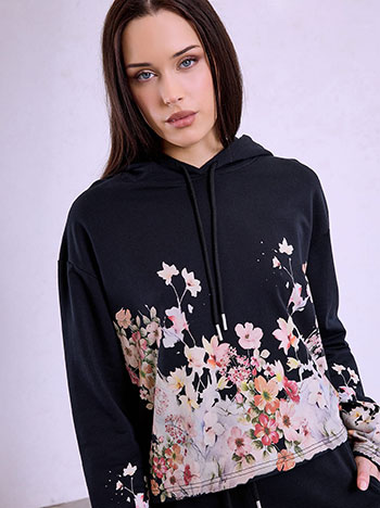 Sweatshirt with flowers print in black