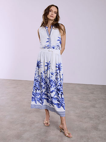 Sleeveless shirt and skirt set in blue