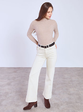 Τζιν με αποσπώμενη ζώνη σε μπεζ