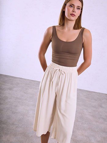 Monochrome culotte trousers in beige
