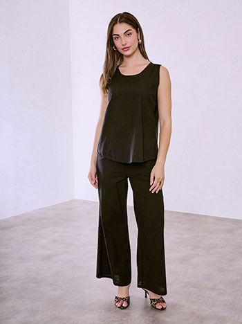 Top and wide leg trousers set with linen in black