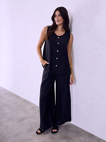 Sleeveless top and trousers set in black