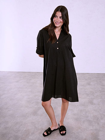 Asymmmetric point collar dress in black