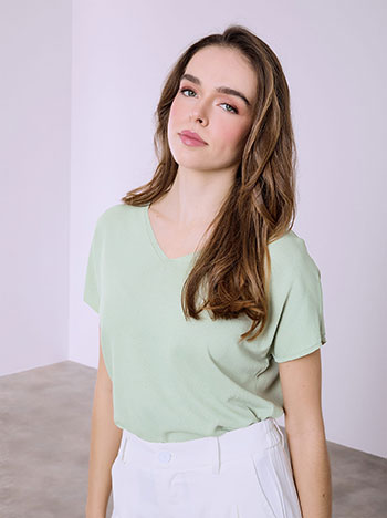 Top with V neckline in olive green