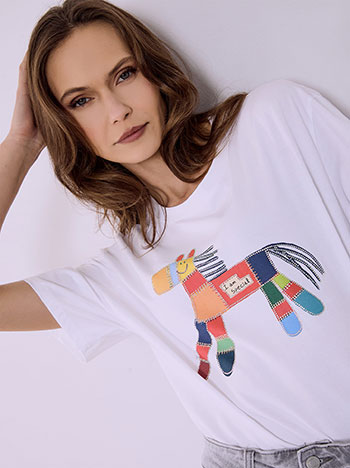 T-shirt with graphic print and strass in white