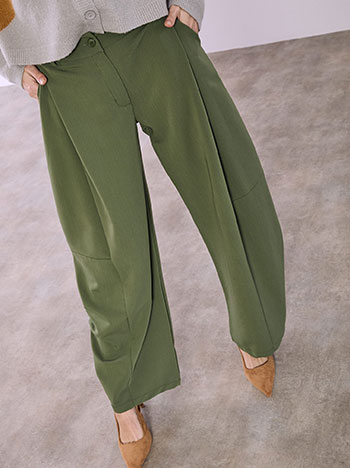 Trousers barrel with pleats in khaki