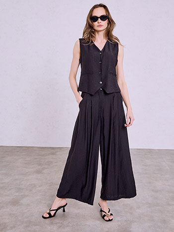 Παντελόνα με ανάγλυφο ύφασμα σε μαύρο