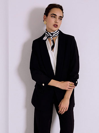 Blazer with shoulder pads in black