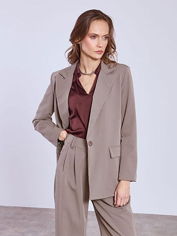 Blazer monochrome with button in light brown