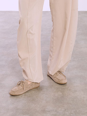 Loafers with tie in beige