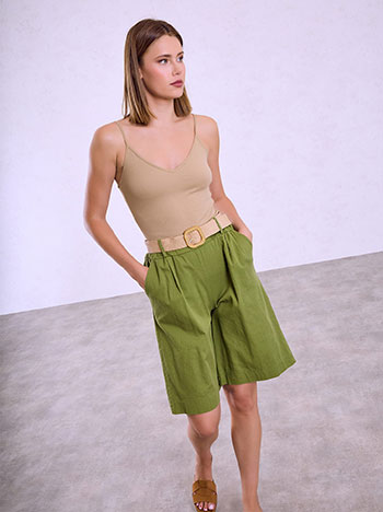 High waist bermuda shorts with belt in olive green