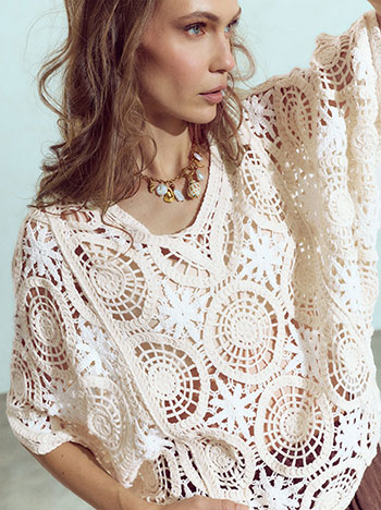 Crochet perforated top in beige