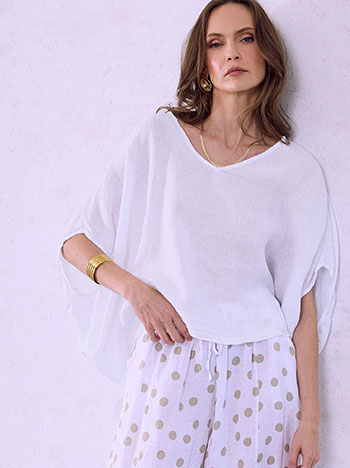 Oversized linen top in white