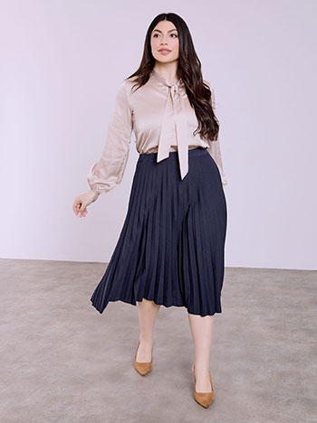 Skirt midi pleated in dark blue