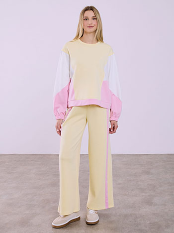 Multicolored tracksuit set in yellow