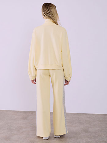 Σετ φόρμας με ρίγες σε κίτρινο