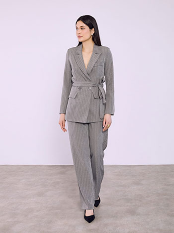 Suit striped with belt in grey