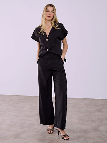 Παντελόνι σε ίσια γραμμή σε μαύρο