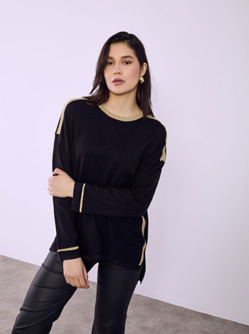 Πουλόβερ με μεταλλιζέ λεπτομέρειες σε μαύρο