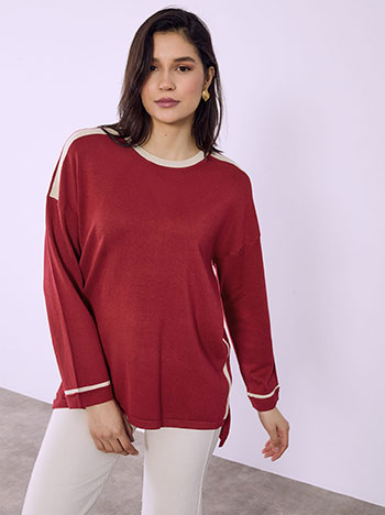 Sweater with metallic details in wine red