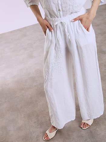 Παντελόνα λινή με κεντητή λεπτομέρεια σε λευκό