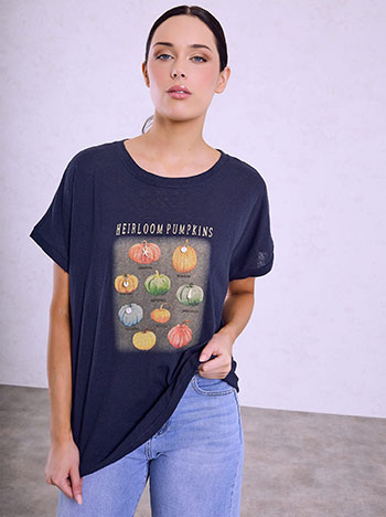Top with graphic print in dark blue