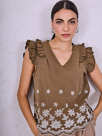 Embroidered top with ruffles in brown
