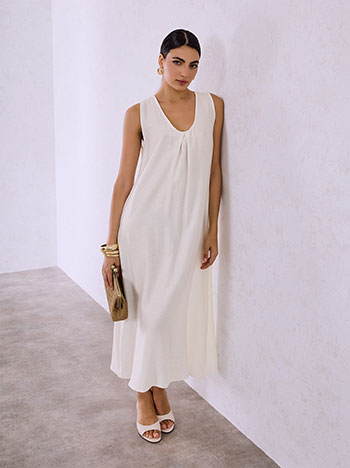 Dress with pleat in off white