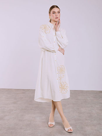 Σεμιζιέ φόρεμα με ανάγλυφα λουλούδια σε εκρού