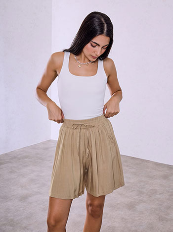 Bermuda shorts with elastic waistband in beige