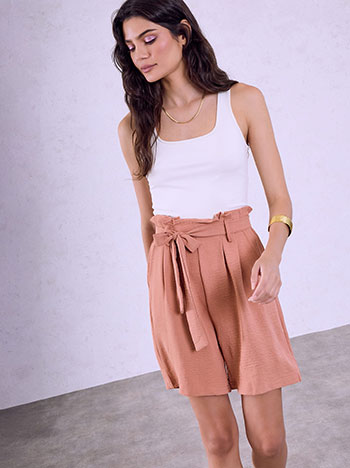 Shorts with detachable belt in dusty pink