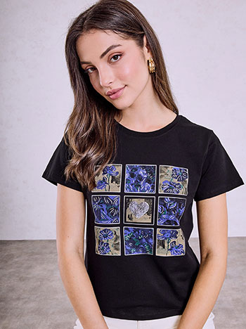 T-shirt with graphic print in black