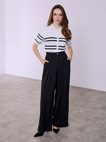 Παντελόνα μονόχρωμη με πιέτες σε μαύρο