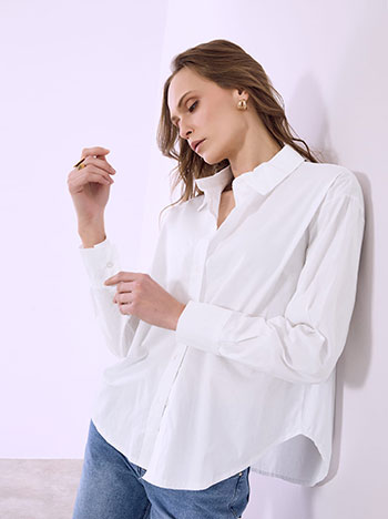 Shirt with side slits in white
