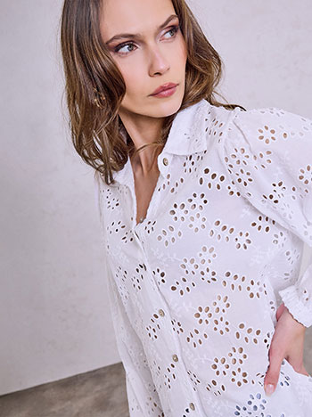 Broderie shirt with balloon sleeves in white
