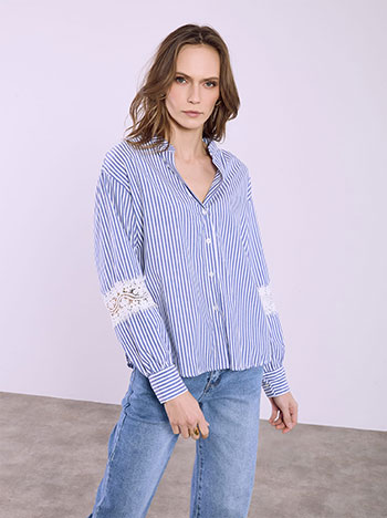 Shirt striped with lace in blue