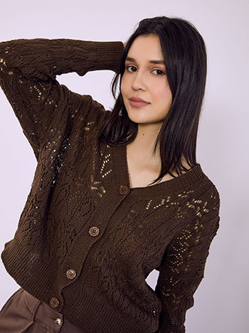 Cardigan knitted perforated in brown