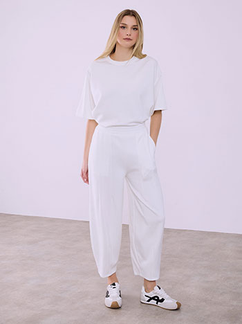 Barrel pants with decorative seams in white