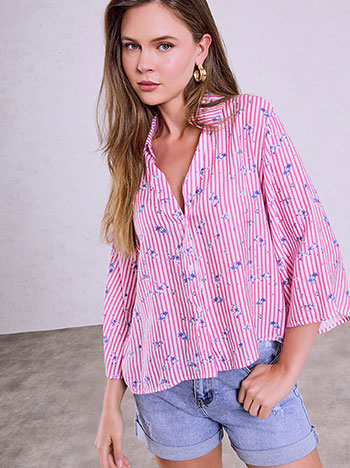 Striped shirt with flowers in pink