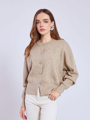 Cardigan knitted with metallic buttons in light brown